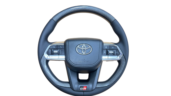 Timón Toyota con Acabados en Fibra de Carbono